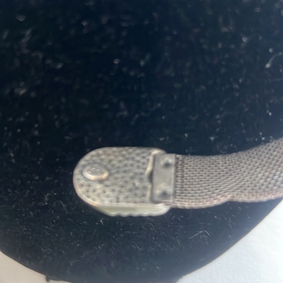 Longaberger So Rachel Scalloped Mesh Necklace - Picture 2 of 8